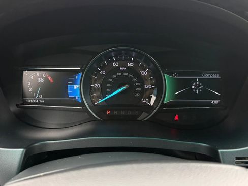 Used 2017 Ford Explorer XLT w/ Equipment Group 202A FWD image 56