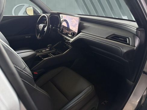 Certified 2025 Lexus TX 350 FWD w/ Convenience Package image 24