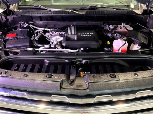 Used 2022 Chevrolet Silverado 1500 LTZ w/ LTZ Premium Package AWD/4WD image 32