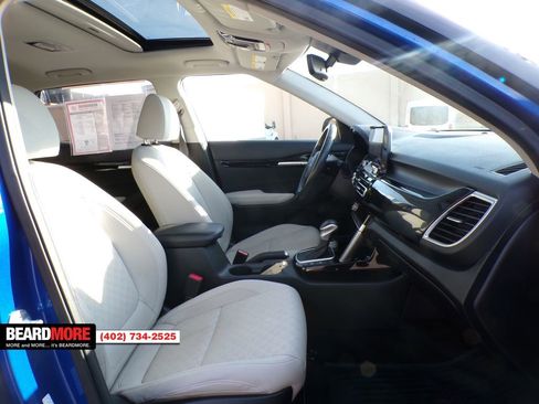 Used 2022 Kia Seltos EX image 20