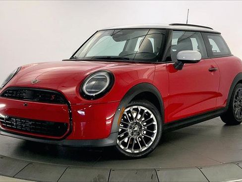 Certified 2025 MINI Cooper S image 11