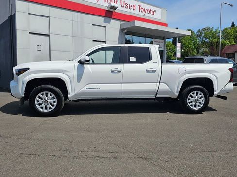 New 2026 Toyota Tacoma SR5 AWD/4WD image 4