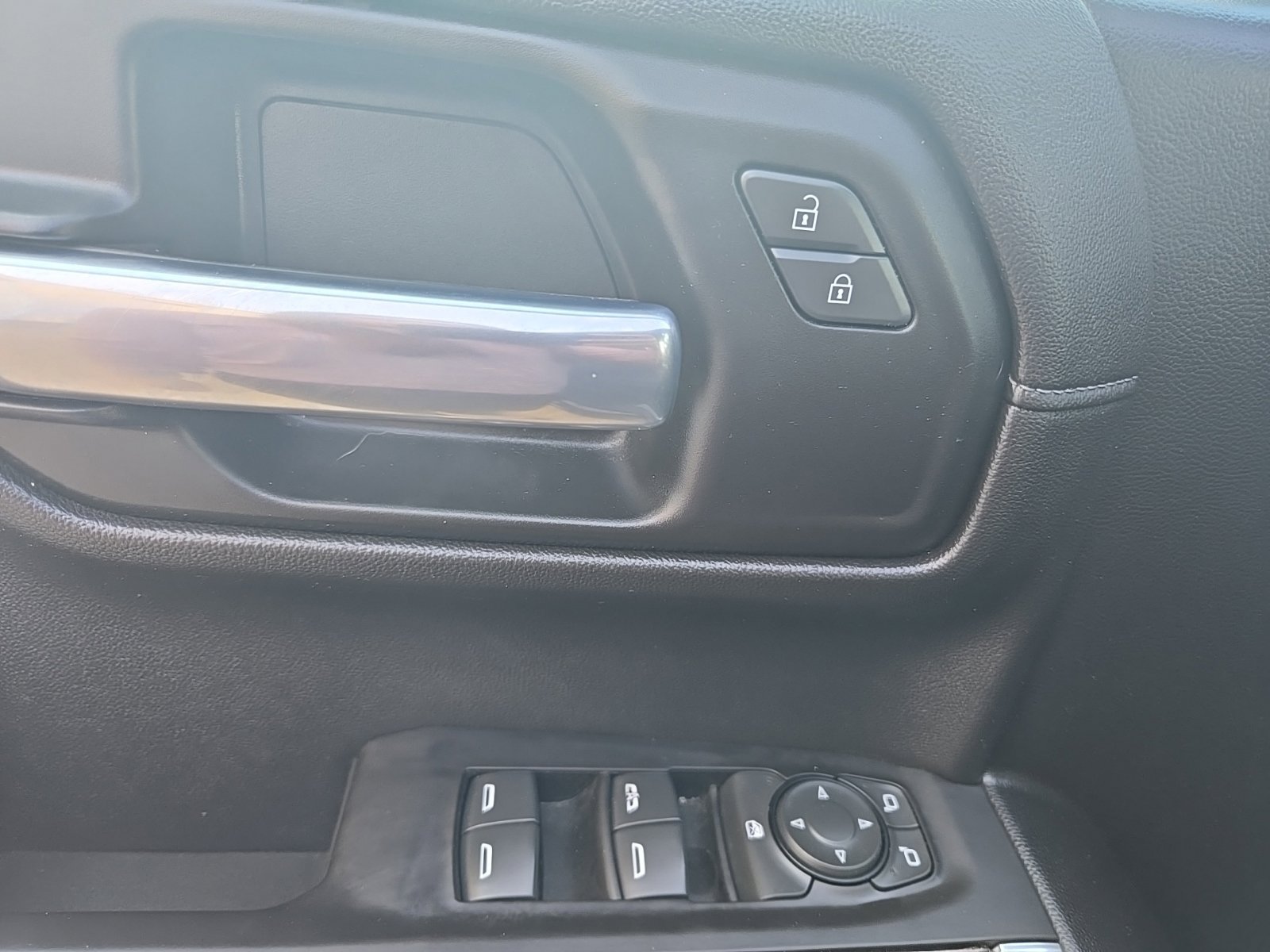 Used 2020 GMC Sierra 1500 Elevation w/ Elevation Value Package AWD/4WD image 22