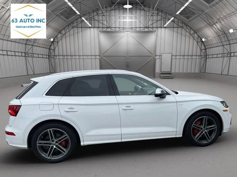 Used 2018 Audi SQ5 Prestige w/ Prestige Package AWD/4WD image 3