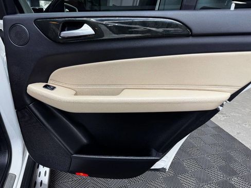 Used 2019 Mercedes-Benz GLS 450 4MATIC image 52