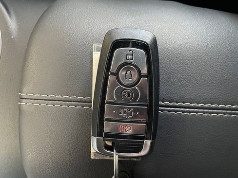 Used 2025 Ford Mustang GT RWD image 18
