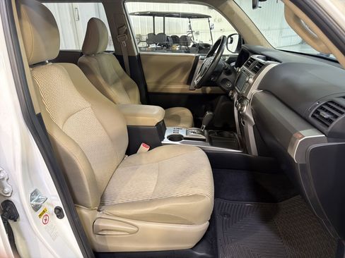 Used 2014 Toyota 4Runner SR5 RWD image 12