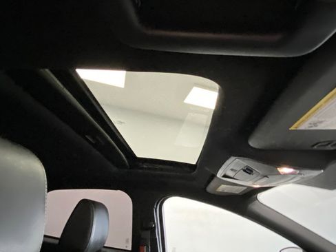 Used 2017 Ford Focus ST w/ Equipment Group 401A image 24