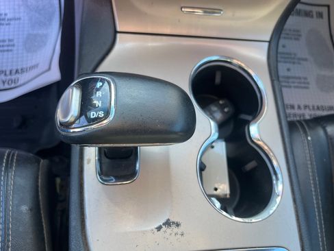 Used 2015 Jeep Grand Cherokee Limited image 16