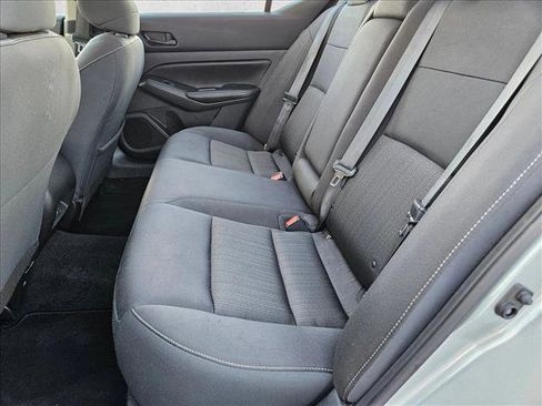 Used 2024 Nissan Altima 2.5 SV image 17