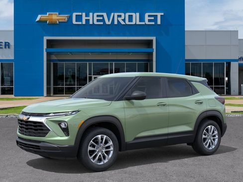 New 2026 Chevrolet TrailBlazer LS w/ LS Confidence Package FWD image 2
