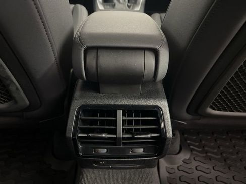 Used 2022 Audi Q3 2.0T Premium image 17
