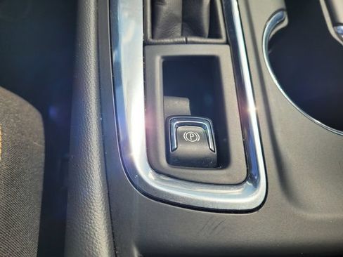 Used 2023 Chevrolet Equinox LT FWD image 23