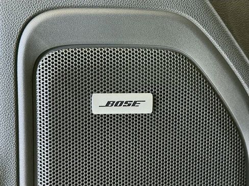 Used 2022 Chevrolet Silverado 1500 High Country w/ Technology Package image 22