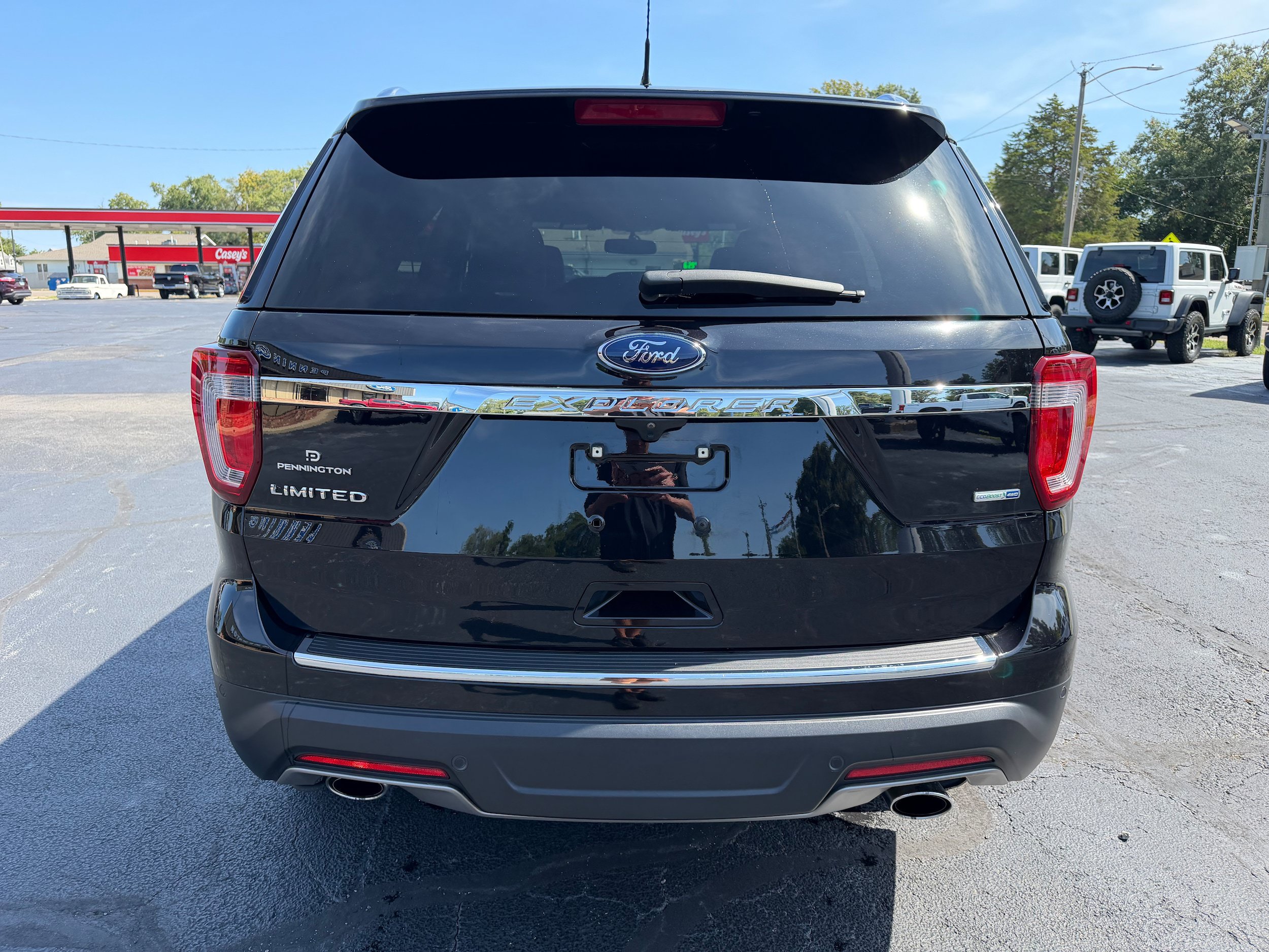 Used 2019 Ford Explorer Limited AWD/4WD image 6