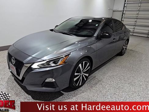 Used 2019 Nissan Altima 2.5 SR FWD image 1
