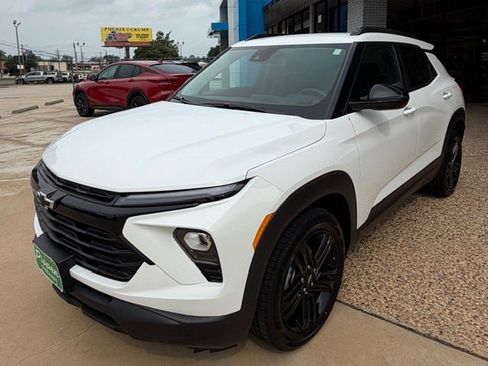 New 2026 Chevrolet TrailBlazer LT FWD image 5