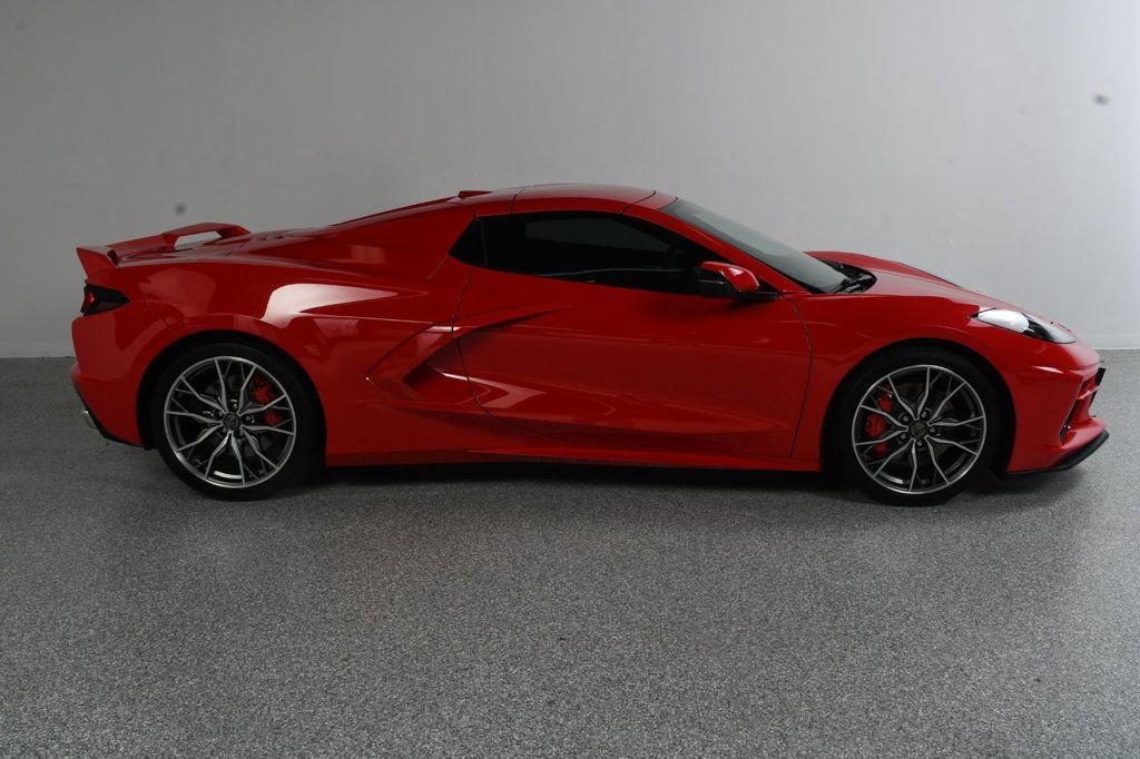 Used 2023 Chevrolet Corvette Stingray Preferred Conv w/ Z51 Performance Package RWD image 8