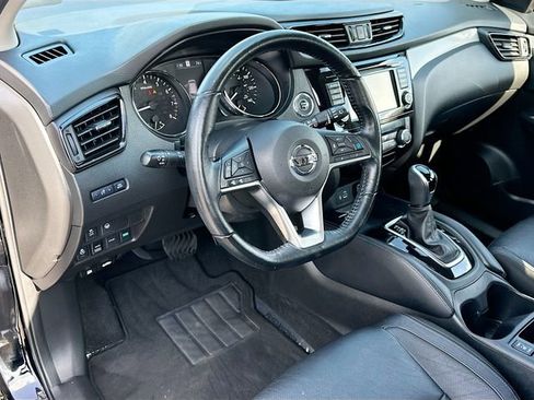 Used 2020 Nissan Rogue Sport SL w/ Premium Package image 9