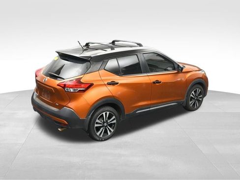 Used 2018 Nissan Kicks SR w/ Exterior Package FWD image 22