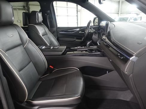 Used 2021 Cadillac Escalade ESV Sport AWD/4WD image 33