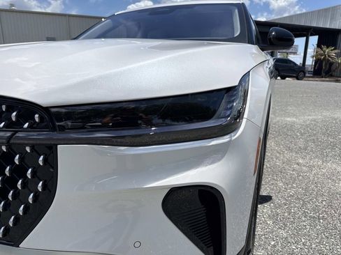 New 2026 Lincoln Nautilus Premier AWD/4WD image 11