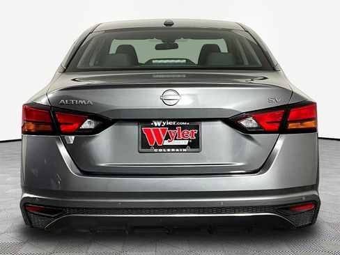 Certified 2024 Nissan Altima 2.5 SV FWD image 5