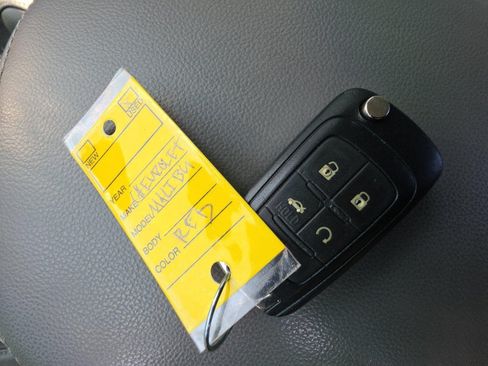 Used 2016 Chevrolet Impala LTZ w/ Enhanced Convenience Package FWD image 40