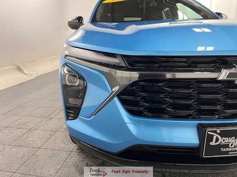 Used 2025 Chevrolet Trax RS w/ Driver Confidence Package image 10