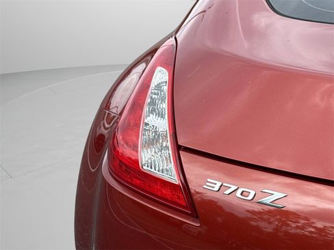 Used 2014 Nissan 370Z Coupe image 18