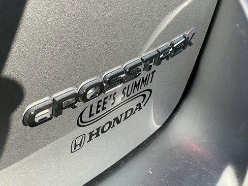 Used 2022 Subaru Crosstrek 2.5i Limited w/ Moonroof Package 2 image 8