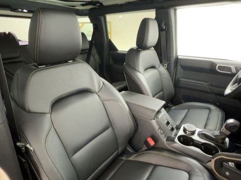 New 2025 Ford Bronco Badlands w/ Sasquatch Package image 31