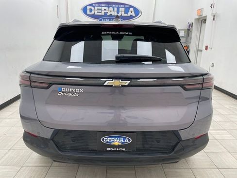 New 2026 Chevrolet Equinox EV LT image 18