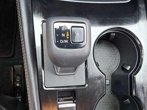 Used 2024 Nissan Rogue Platinum image 15