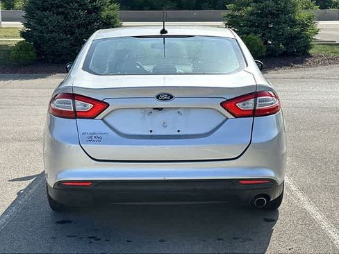Used 2016 Ford Fusion S FWD image 4