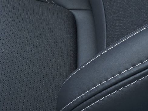 Used 2025 Ford Mustang GT Premium RWD image 18