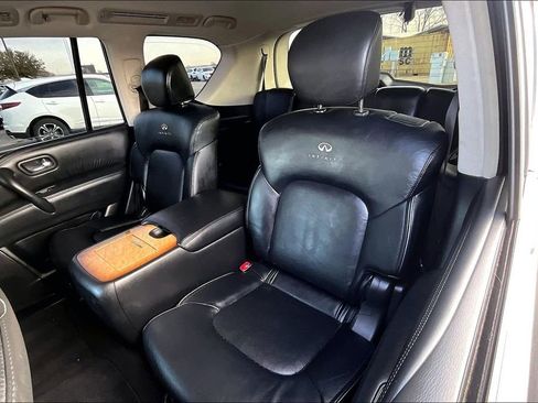 Used 2014 INFINITI QX80 4WD w/ Theater Package image 37