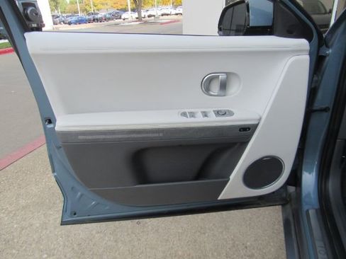 Used 2023 Hyundai Ioniq 5 Limited image 15