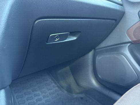 Used 2018 Audi Q3 2.0T Premium FWD image 39