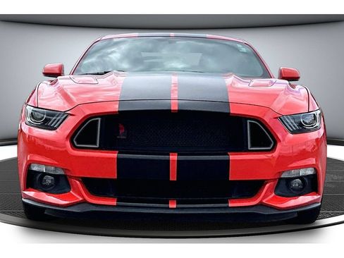 Used 2016 Ford Mustang GT RWD image 4