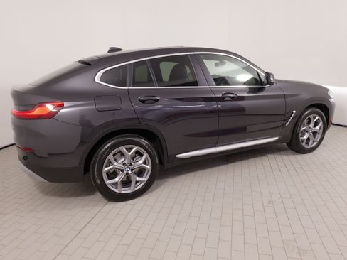 Used 2025 BMW X4 xDrive30i AWD/4WD image 11