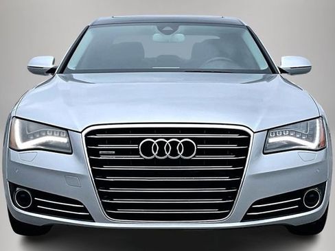 Used 2013 Audi A8 L 4.0T image 3