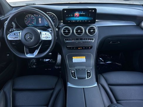 Certified 2022 Mercedes-Benz GLC 300 4MATIC image 3