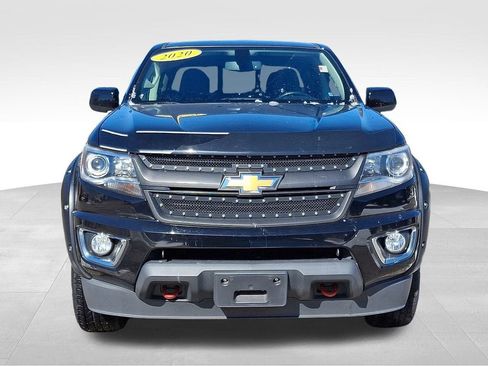 Used 2020 Chevrolet Colorado Z71 AWD/4WD image 2