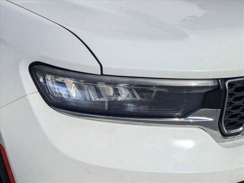 Used 2023 Jeep Grand Cherokee L Limited RWD image 6