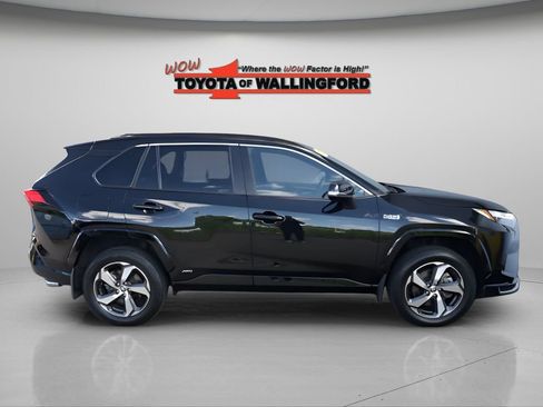 Certified 2022 Toyota RAV4 SE w/ Weather & Moonroof Package AWD/4WD image 12