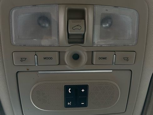 Used 2012 Hyundai Veracruz Limited w/ Entertainment Pkg image 53