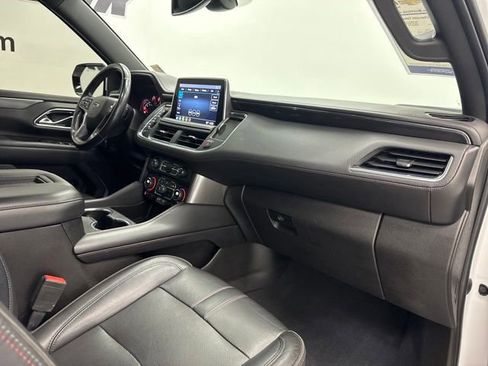 Used 2021 Chevrolet Tahoe RST w/ Luxury Package AWD/4WD image 32