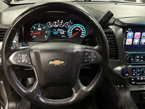 Used 2017 Chevrolet Suburban LT image 27