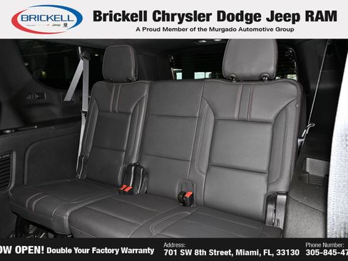 Used 2023 Chevrolet Suburban RST RWD image 21